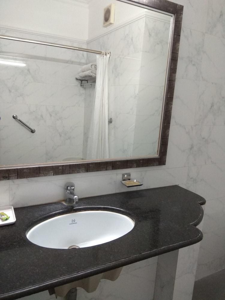 Hotel Palm Greens Нью-Делі Екстер'єр фото