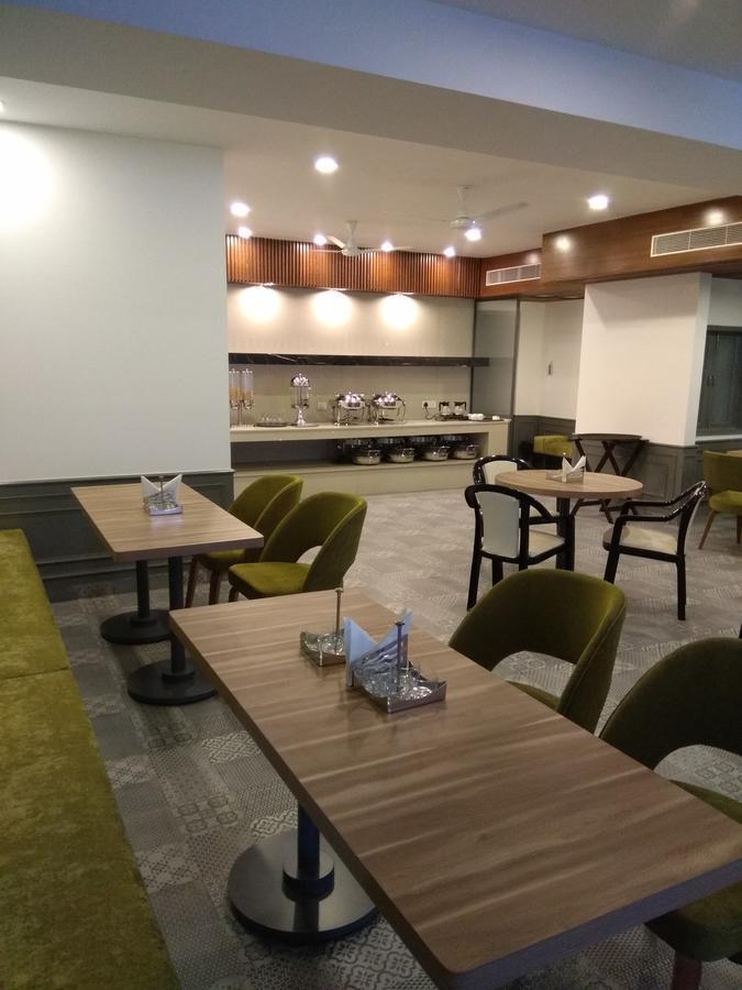 Hotel Palm Greens Нью-Делі Екстер'єр фото