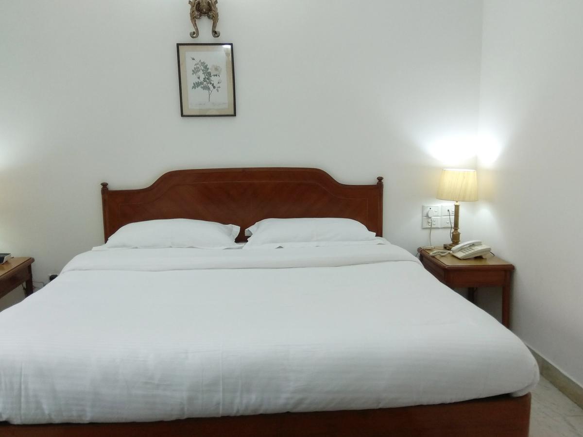Hotel Palm Greens Нью-Делі Екстер'єр фото